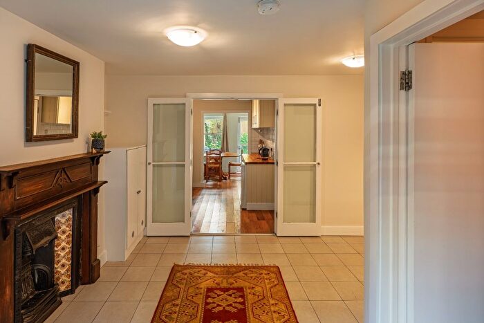 1 Bedroom Flat To Rent In Wharfdale Road, Kings Cross, N1