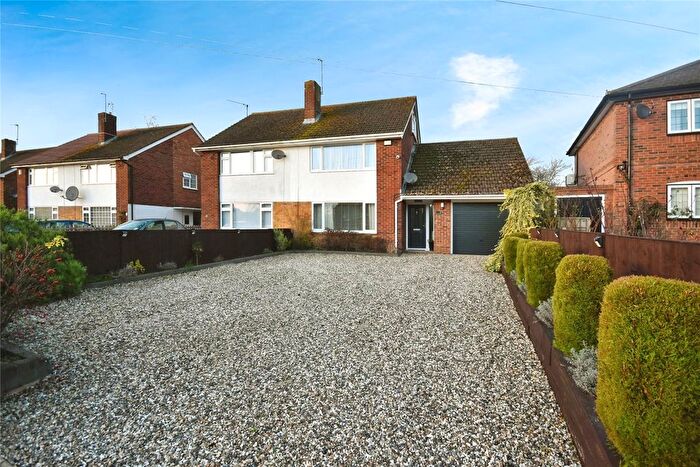 4 Bedroom Semi-Detached House For Sale In Underwood Road, Reading, RG30