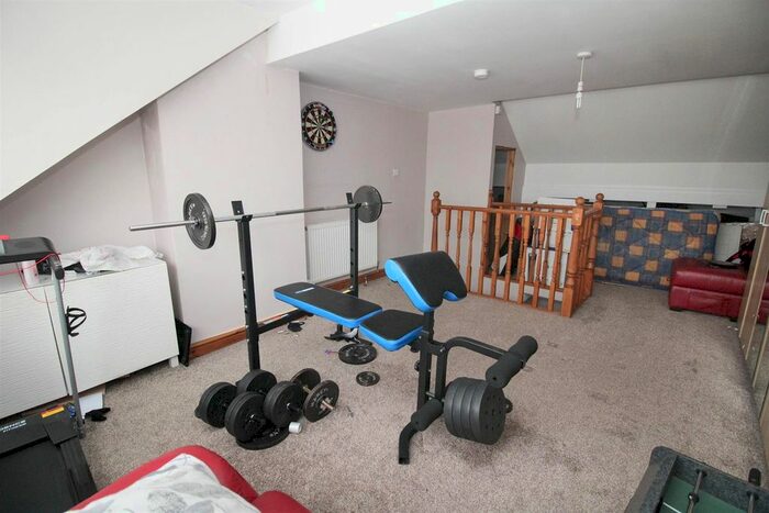 3 Bedroom Terraced House For Sale In Ramsey Street, Bradford, BD5