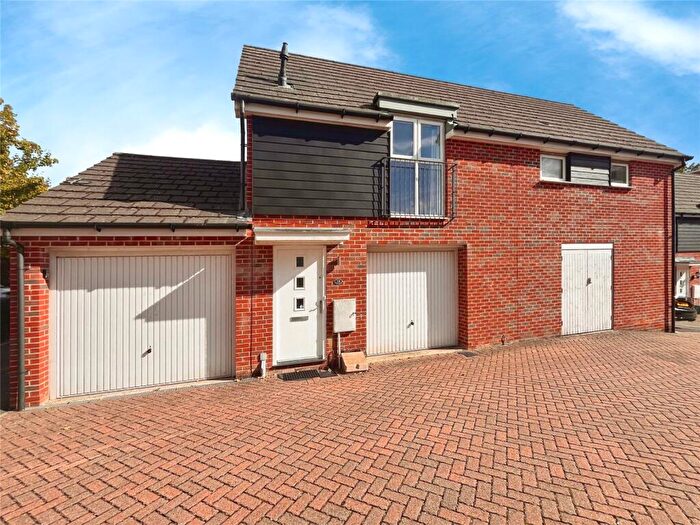2 Bedroom House To Rent In Sinclair Drive, Basingstoke, Hampshire, RG21