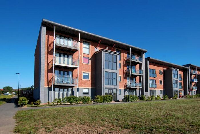 2 Bedroom Apartment To Rent In Elmwood Park Court, Great Park, NE13