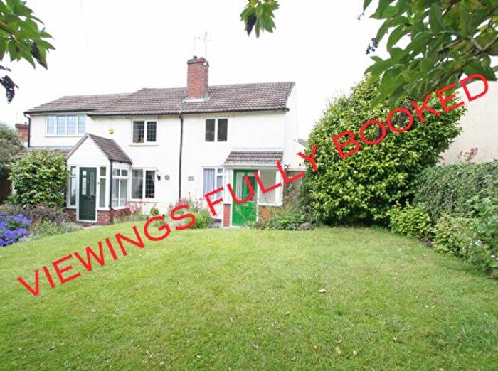 2 Bedroom Cottage To Rent In Cemetery Road, Stourbridge, DY9