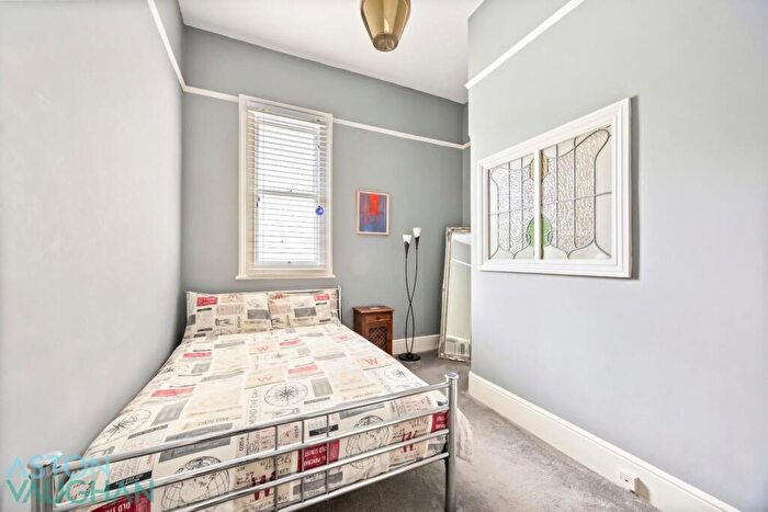 2 Bedroom Apartment For Sale In Sillwood Place, Brighton, BN1
