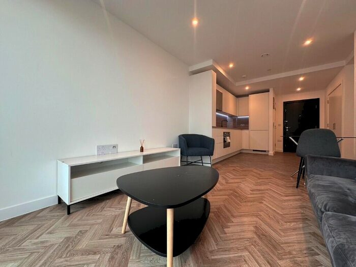 1 Bedroom Flat To Rent In Makers Yard, London, E3