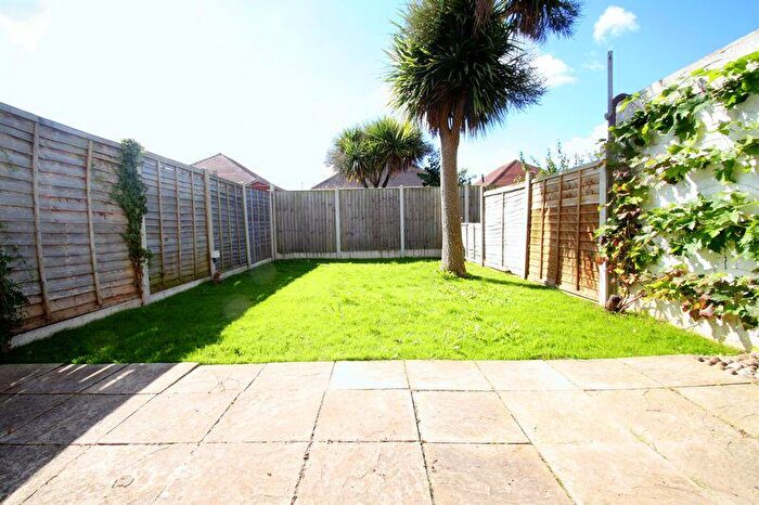 3 Bedroom Detached House To Rent In Three Bedroom, Student House, BH10