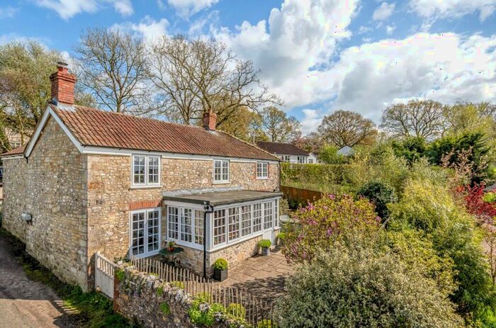 4 Bedroom Detached House For Sale In Membury, Axminster, Devon, EX13