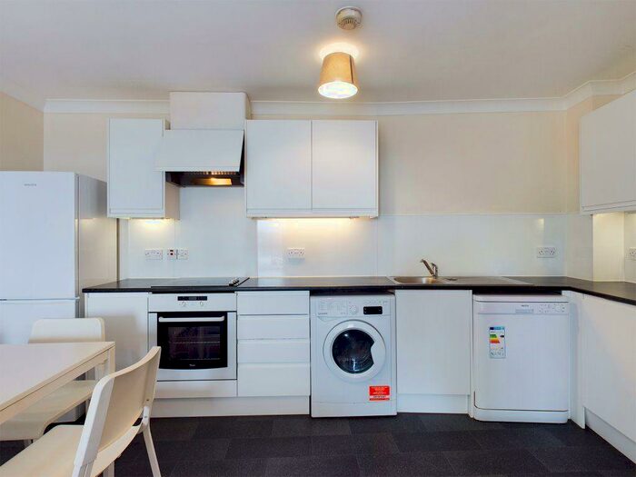 2 Bedroom Apartment To Rent In Crown Heights, Basingstoke, RG21