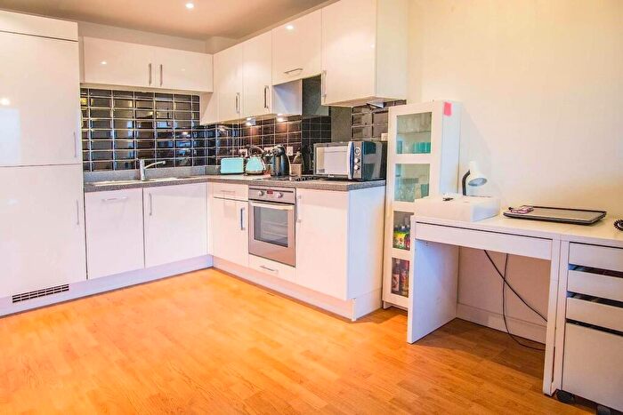 1 Bedroom Apartment For Sale In The Wharf, Chatham Quays, Chatham Maritime, ME4