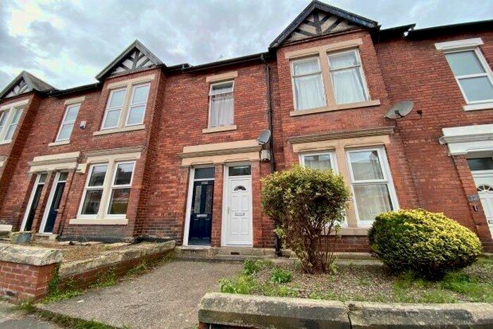 2 Bedroom Flat To Rent In Sandringham Road, Newcastle Upon Tyne, NE3