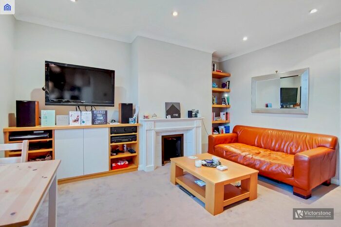 2 Bedroom Flat To Rent In Noel Road, Angel, London, N1