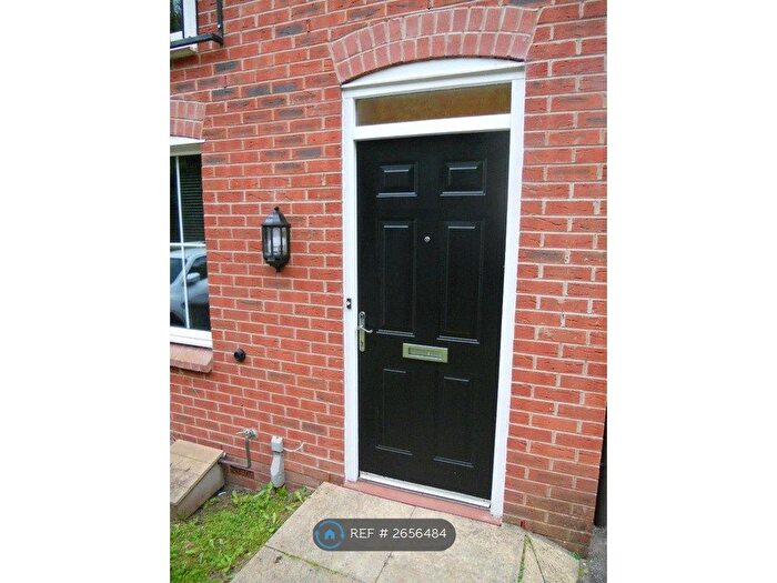 3 Bedroom End Terrace House To Rent In Valley View, Newcastle-Under-Lyme, ST5