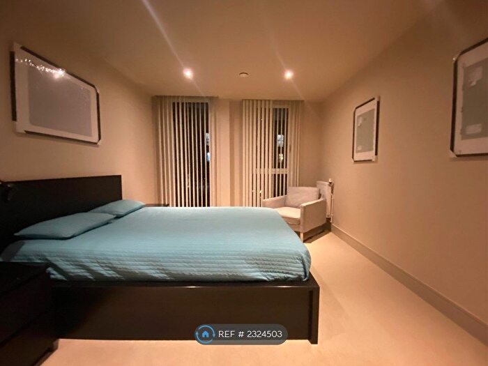 1 Bedroom Flat To Rent In The Crescent, London, SE8