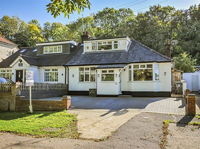 3 Bedroom Semi-detached House For Sale In Old Watford Road, Bricket Wood, St. Albans, AL2