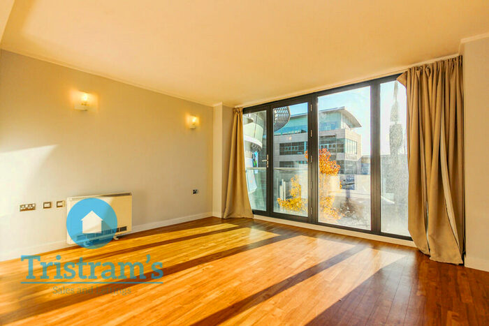 1 Bedroom Apartment To Rent In The Ice House, Bolero Square, NG1