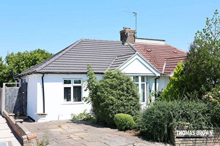2 Bedroom Semi-Detached Bungalow For Sale In Somerden Road, Orpington, BR5