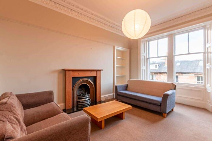 3 Bedroom Flat To Rent In L Barclay Place, Edinburgh, EH10