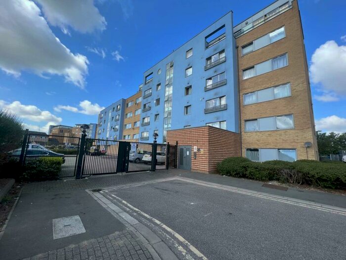 1 Bedroom Apartment To Rent In Warrior Close, SE28