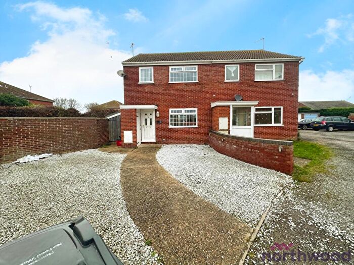 3 Bedroom Semi-Detached House To Rent In Bluehouse Avenue, Clacton-On-Sea, CO16