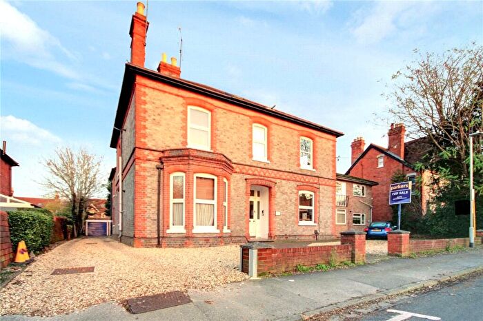 Studio To Rent In Hamilton Court, Hamilton Road, Reading, Berkshire, RG1