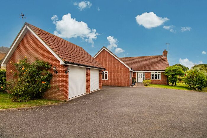 4 Bedroom Chalet For Sale In Mount Lodge Chase, Great Totham, CM9