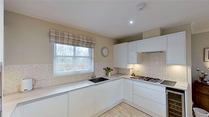 2 Bedroom Flat To Rent In East Werberside, Edinburgh, EH4