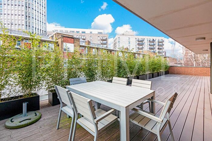 2 Bedroom Flat To Rent In Zeiss Court, Lancaster Street, Southwark, SE1