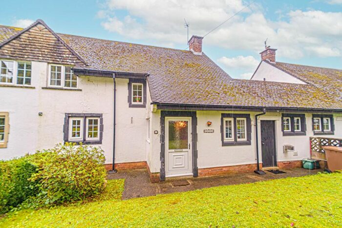 3 Bedroom Terraced House For Sale In Nantyfelin, Draethen -, NP10