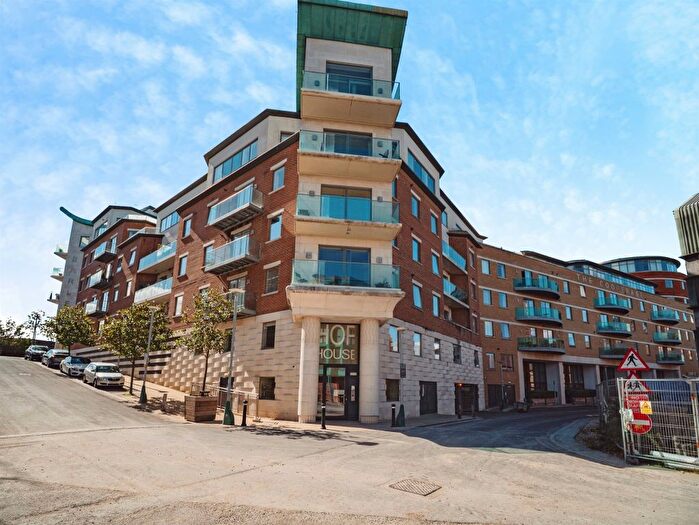 2 Bedroom Flat For Sale In Eldridge Street, Dorchester, DT1