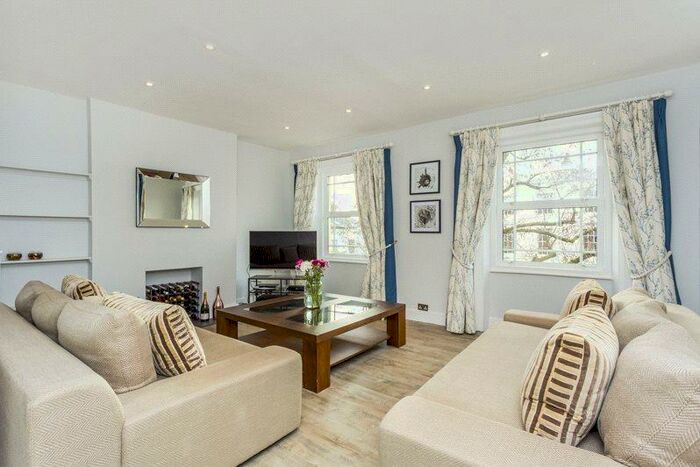 2 Bedroom Apartment To Rent In Dacre Park, London, SE13