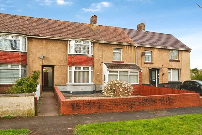 3 Bedroom Terraced House For Sale In Long Road, Mangotsfield, Bristol, BS16