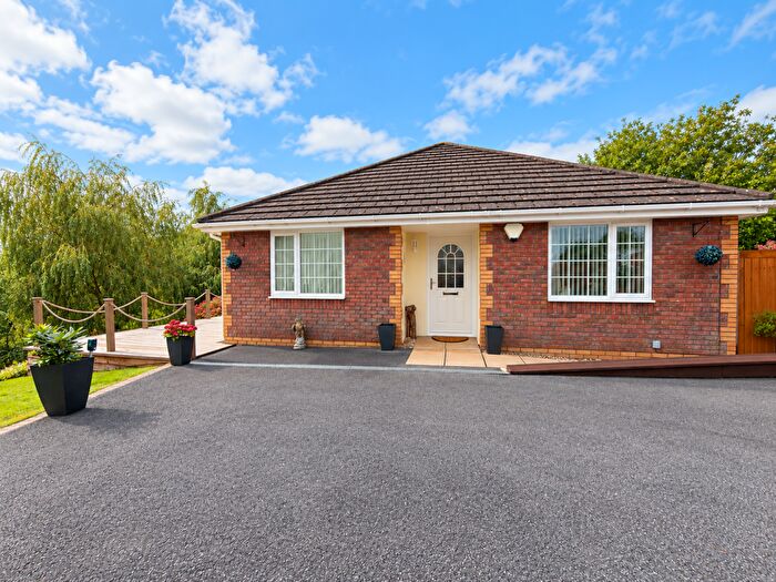 3 Bedroom Detached Bungalow For Sale In Vicarage Road, Morriston, Swansea, SA6