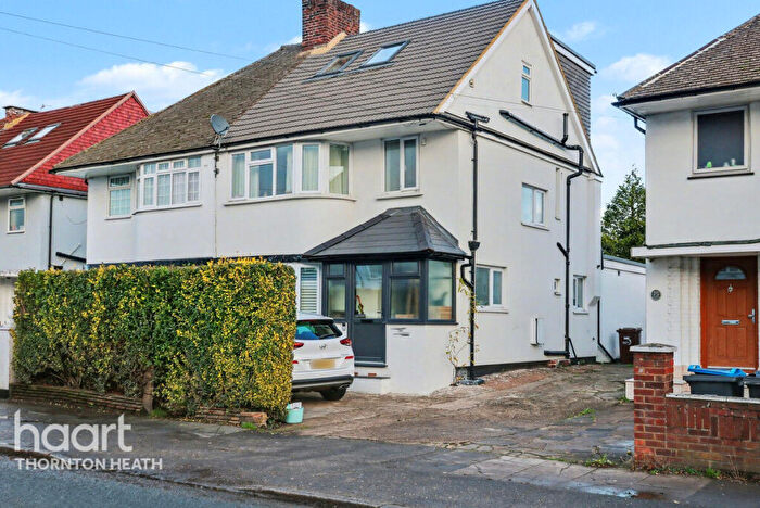 4 Bedroom End Of Terrace House For Sale In Tamworth Lane, Mitcham, CR4