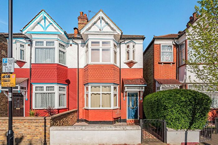 1 Bedroom Flat For Sale In Sydney Road, Northfields, Ealing, W13