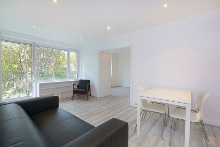 1 Bedroom Flat To Rent In Corrib Heights, Crescent Road, Crouch End, N8