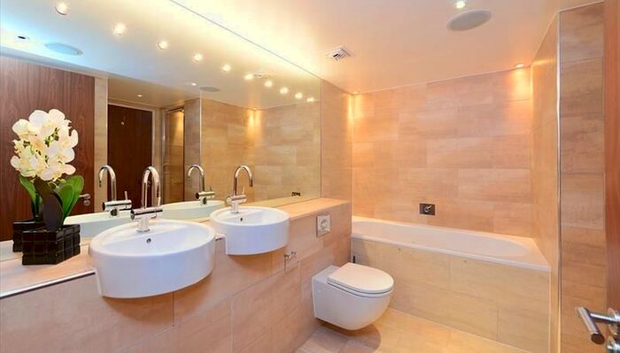 2 Bedroom Flat To Rent In Young Street, London, W8