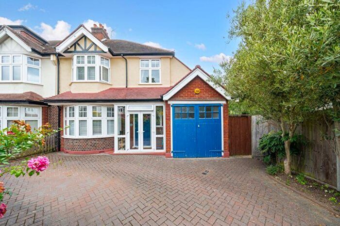 4 Bedroom Semi-Detached House To Rent In Rosebery Avenue, New Malden, KT3