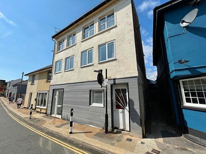 2 Bedroom Apartment To Rent In St. Johns Road, Sandown, PO36