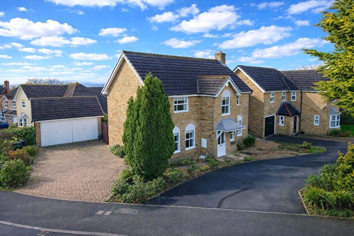 4 Bedroom Detached House For Sale In Highmoor Walk, West Lane, Baildon, Shipley, BD17