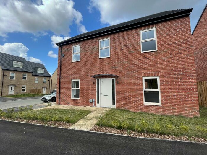 4 Bedroom House To Rent In Roche Avenue, Leeds, LS14