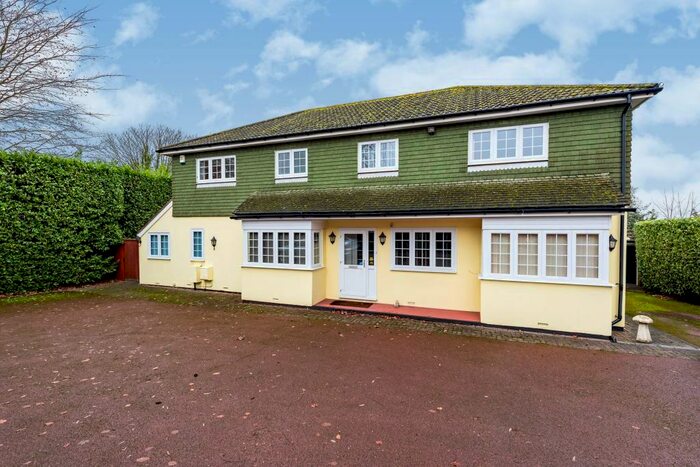 4 Bedroom Detached House To Rent In Bookham, KT23