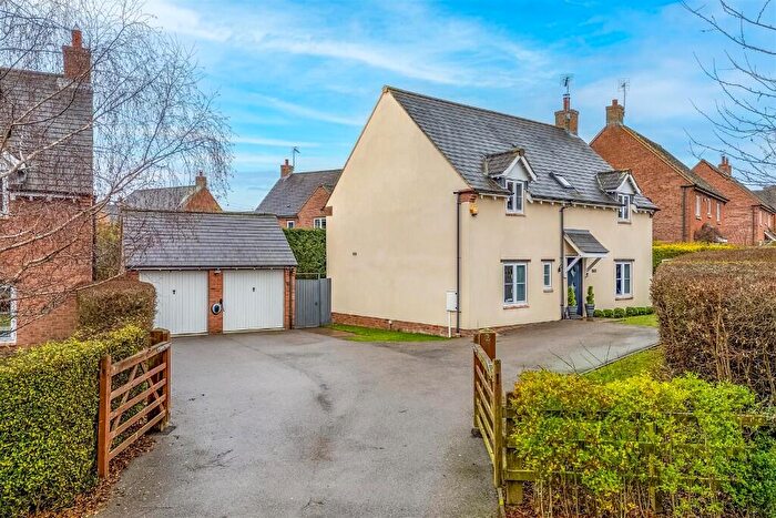 4 Bedroom Detached House For Sale In Pasture End, Mawsley, NN14