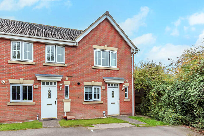 2 Bedroom End Of Terrace House For Sale In Chalon Close, Wellingborough, NN8