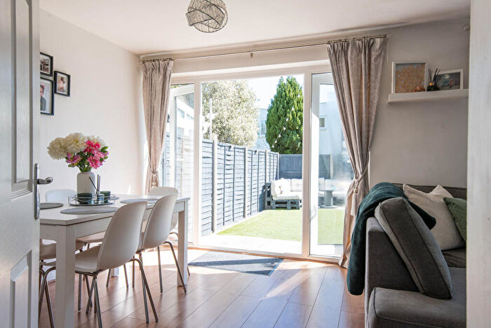 3 Bedroom Terraced House For Sale In Templeton Court, Radnor Walk, Croydon, Greater London, CR0