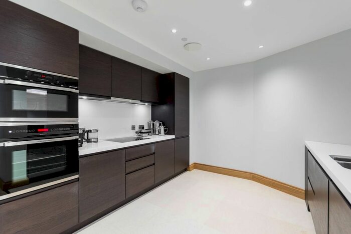 2 Bedroom Flat To Rent In Cleland House, Westminster, London, SW1P