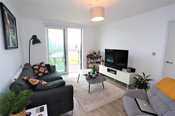 2 Bedroom Apartment For Sale In Middlewood Locks, Lockgate Square, M5