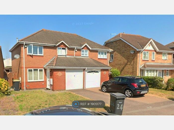3 Bedroom Semi-Detached House To Rent In Hillesden Avenue, Elstow, Bedford, MK42