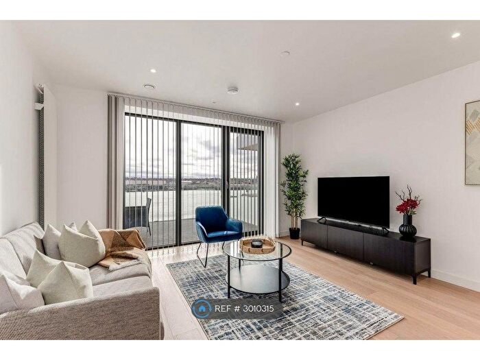 2 Bedroom Flat To Rent In Cable Street, London, E16