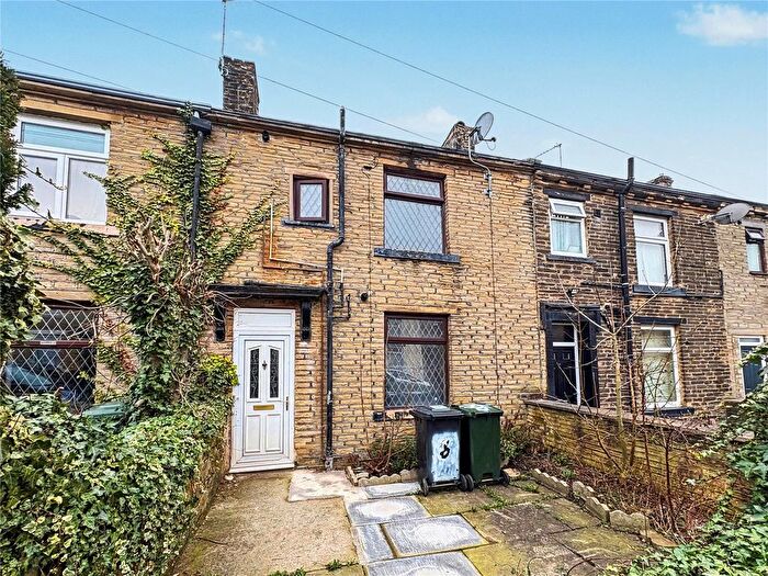 1 Bedroom Terraced House For Sale In Lidget Place, Bradford, West Yorkshire, BD7