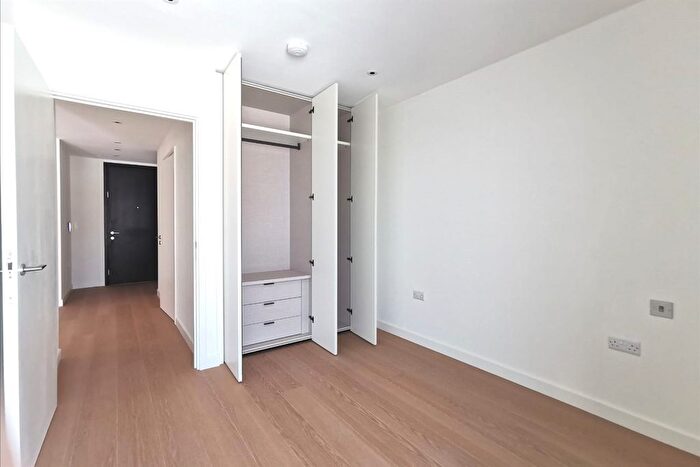 2 Bedroom Flat For Sale In Greenwich Peninsula, Cutter Lane, SE10