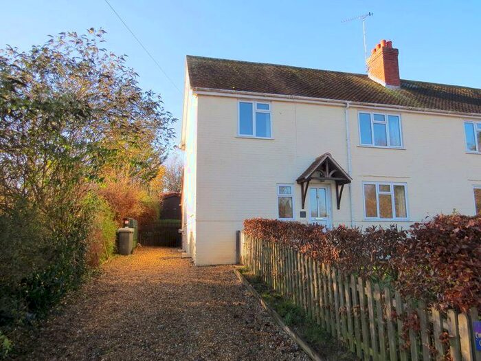 4 Bedroom Semi-Detached House To Rent In Warnford, Nr Petersfield / Winchester, Hampshire, SO32